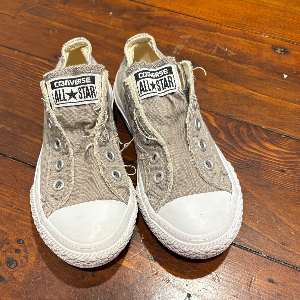 Kid’s Converse Gray Size 10.5